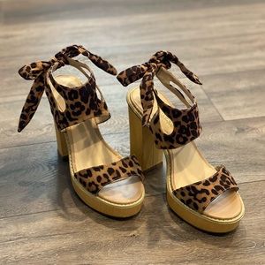 Very Volatile Platform Heels Women’s 9